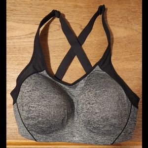 Victoria's Secret 36DDD sports bra